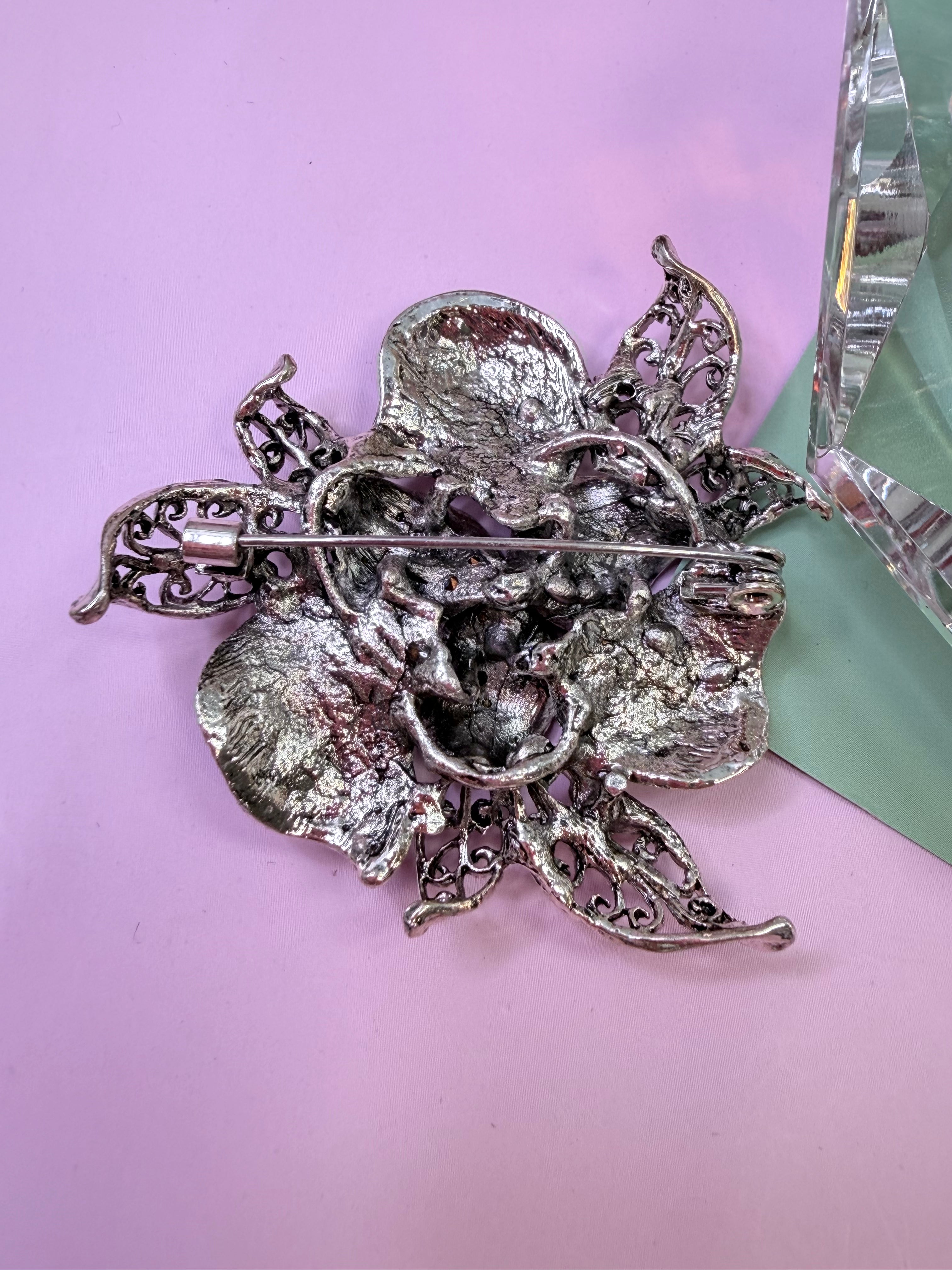 Vintage Multi-Crystal Floral Brooch